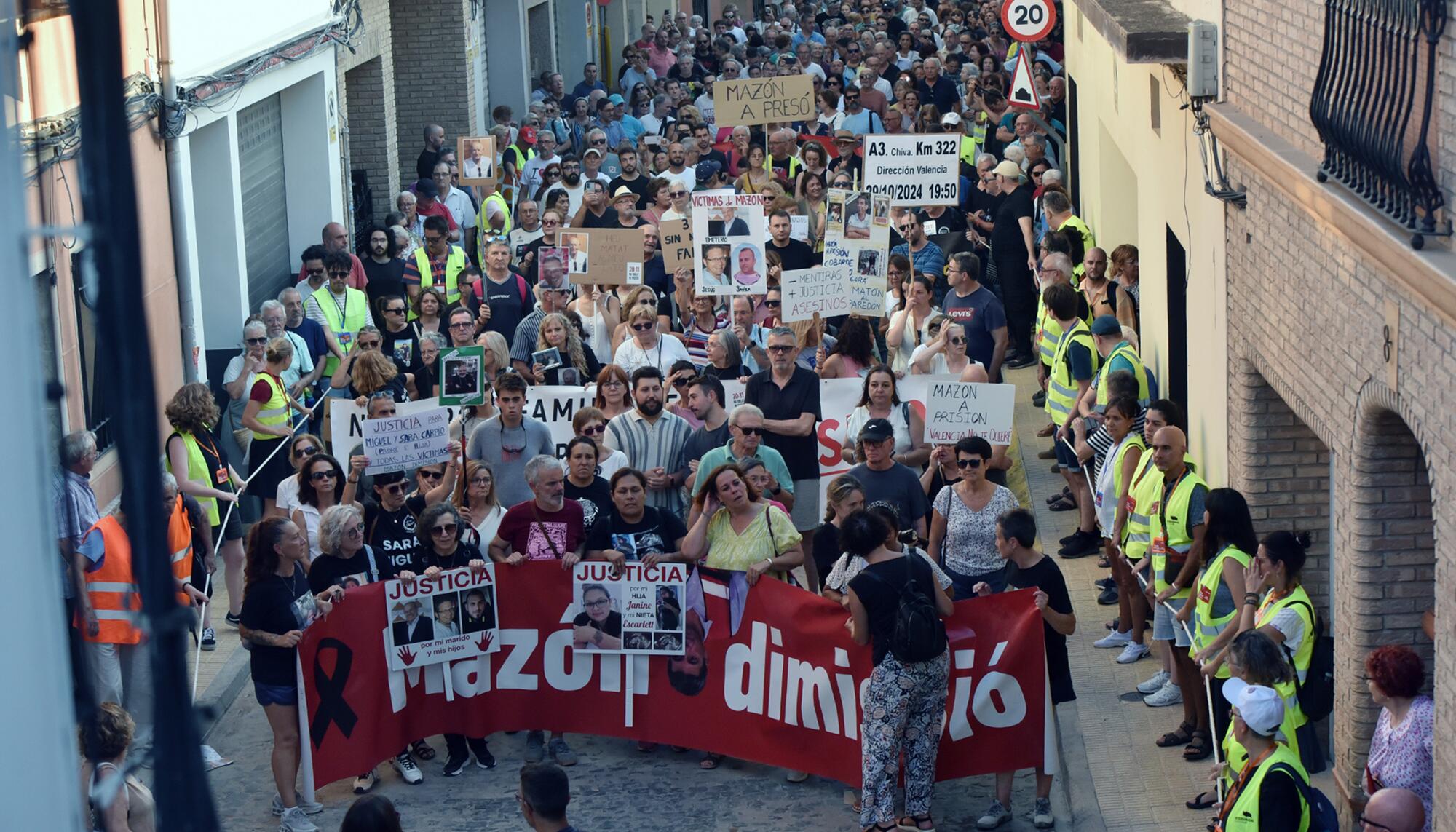 Novena manifestación “Mazón dimissió” - 12